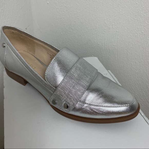 Women’s Silver Metallic Leather Loafers by Nine West. Sz 6M - Picture 14 of 16